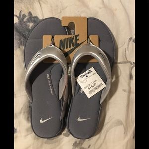 NWT Nike sandals